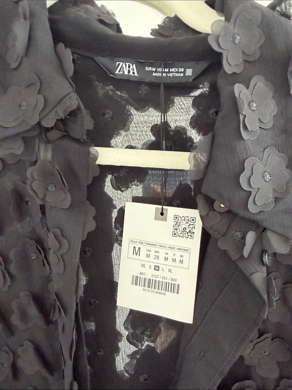 ZARA Black 3D Floral Appliqué Sheer Blouse - Picture 4 of 5